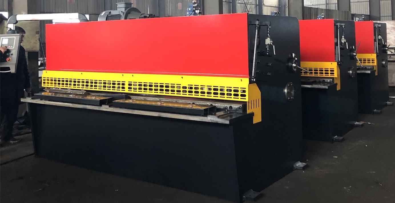 Maszyny ścinające QC12Y