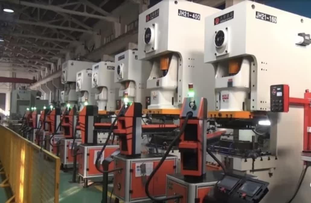 Naciśnij linię z robotem transferowym