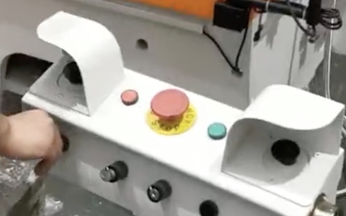 Regulacja skoku maszyny do prasowania